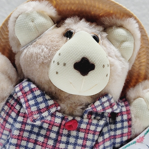 *M7 Furskin bears by Wendy's 1986 original Appalachian artworks red shorts 8" - Picture 5 of 6